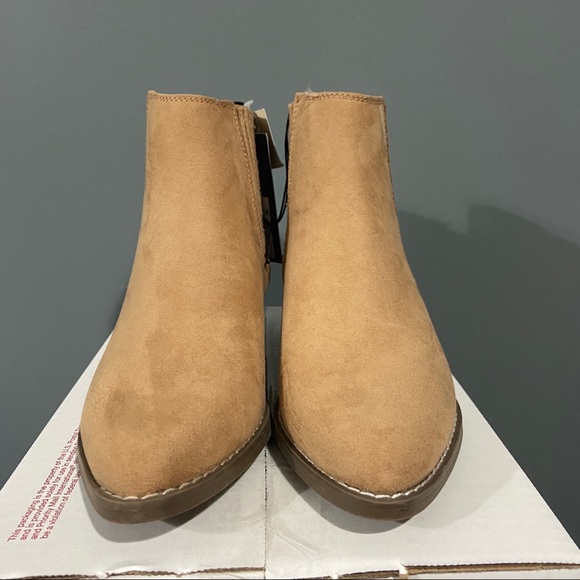 Universal Thread Tan Alena Western Boots - Picture 2 of 5